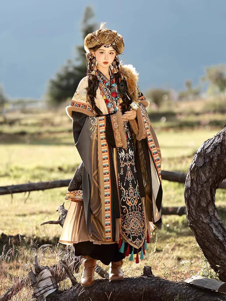 Travel Photography Series Tibe - Ethnic Clothing & Online Fashion Store Khaadi Us reseña y precio