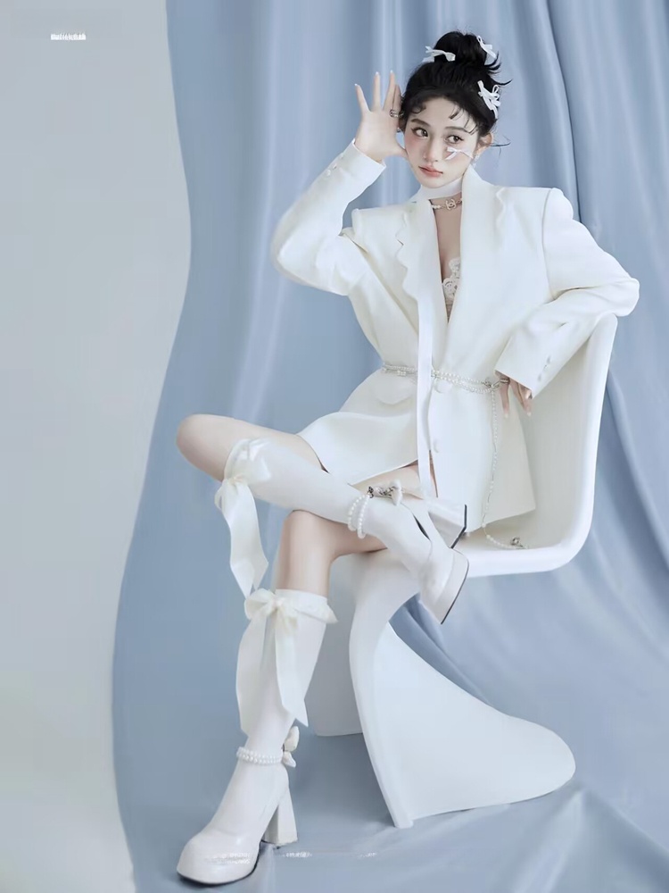 Studio Photography Suit White  - Ethnic Clothing & Online Fashion Store Khaadi Us reseña y precio